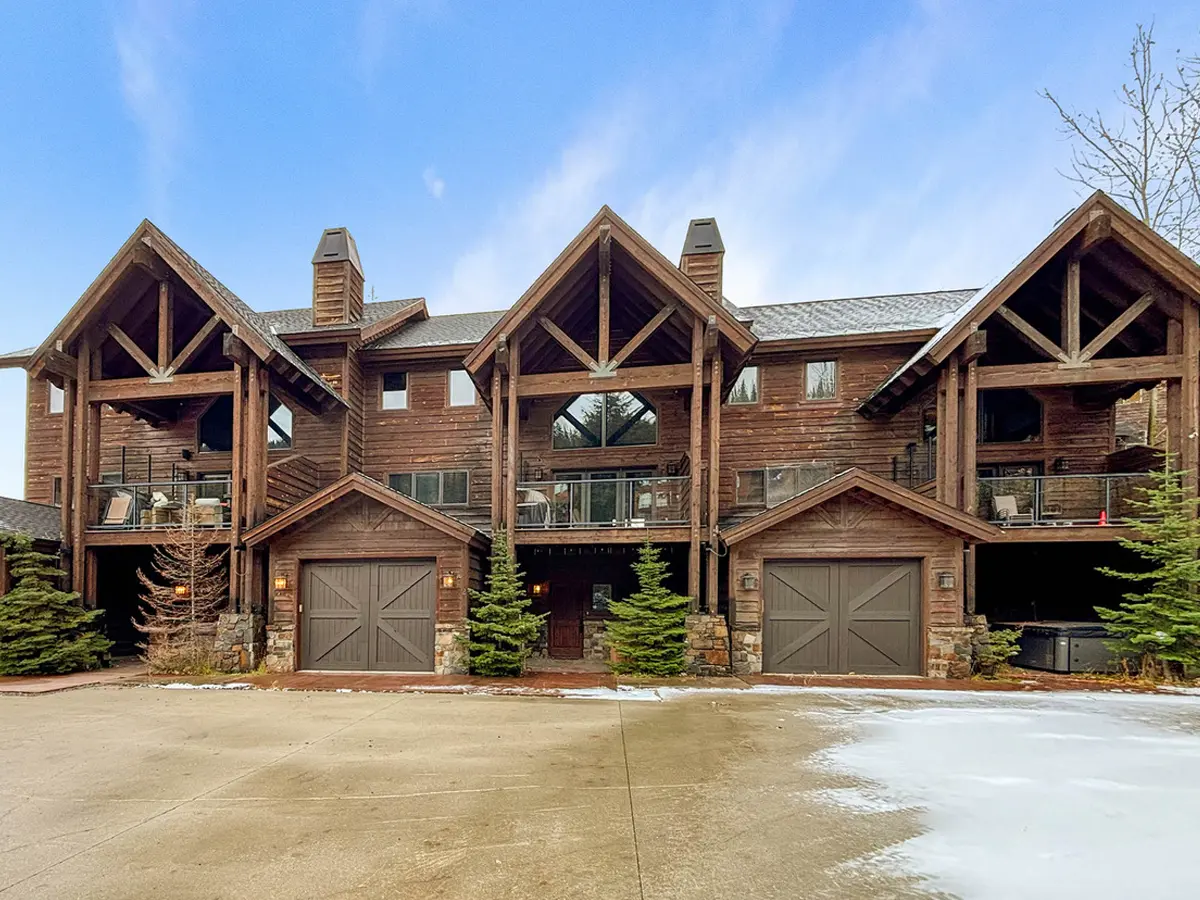 North Idaho condominium and townhome community
